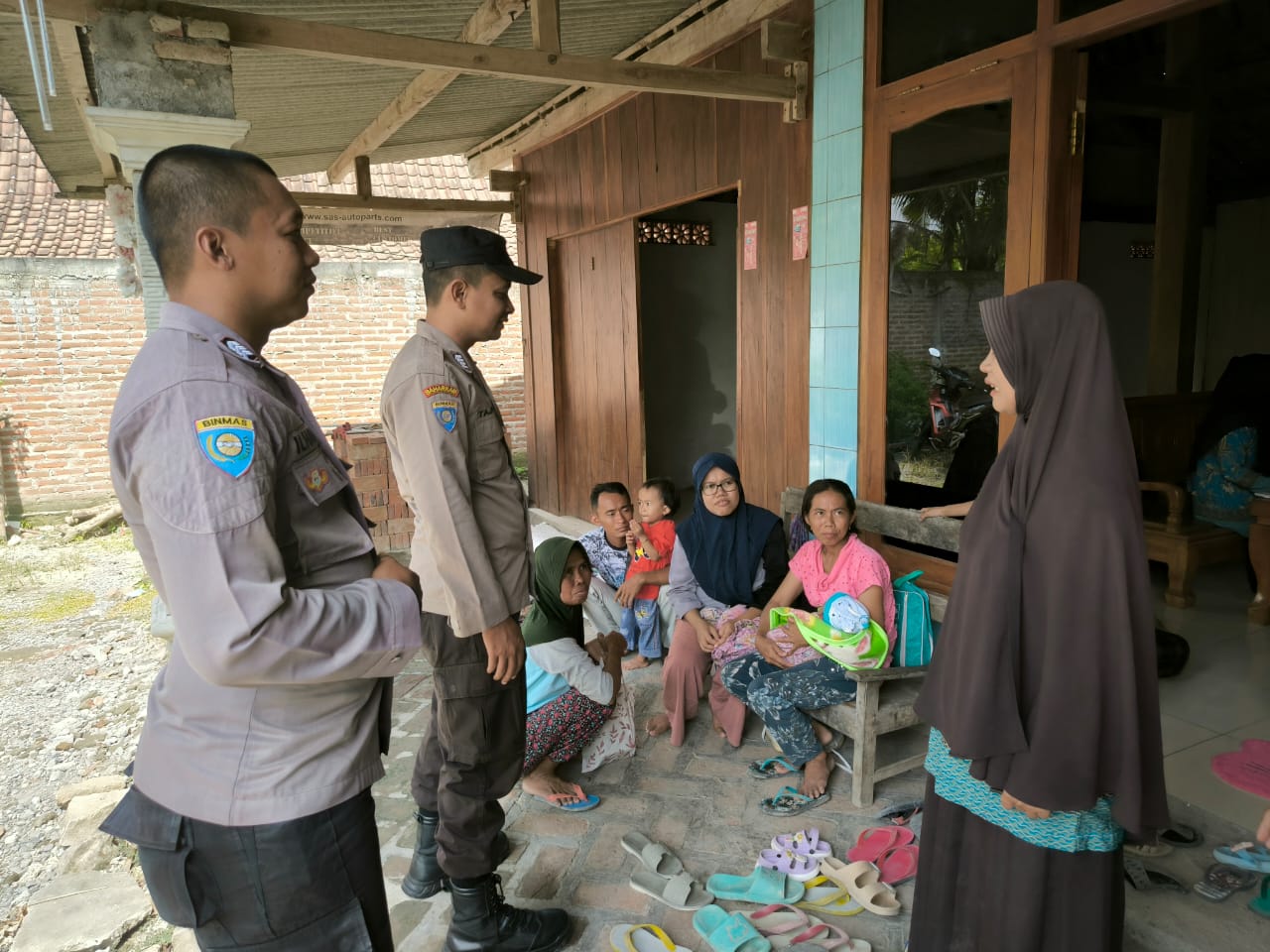 Tingkatkan Partisipasi Masyarakat Untuk Datang ke TPS, Polsek Margomulyo Keliling Sosialisasi