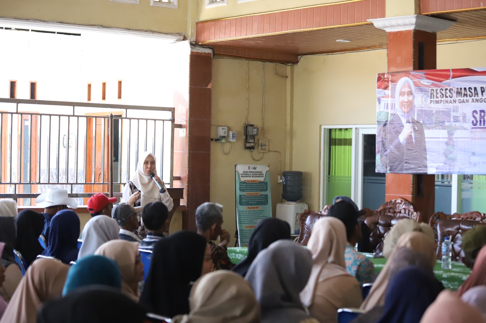 Reses di Sambiroto, Warga Usulkan Kombi, Jalan Tembus, dan Irigasi ke Wakil Ketua DPRD Jatim Sri Wahyuni